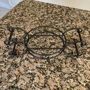 Longaberger Wrought Iron Stand for casserole dish